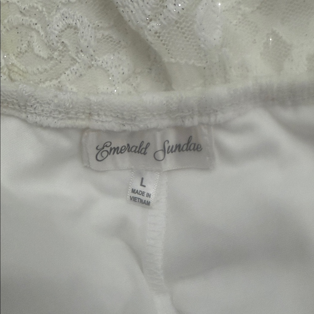 Emerald Sundae White Lace Skater Dress - Picture 3 of 3